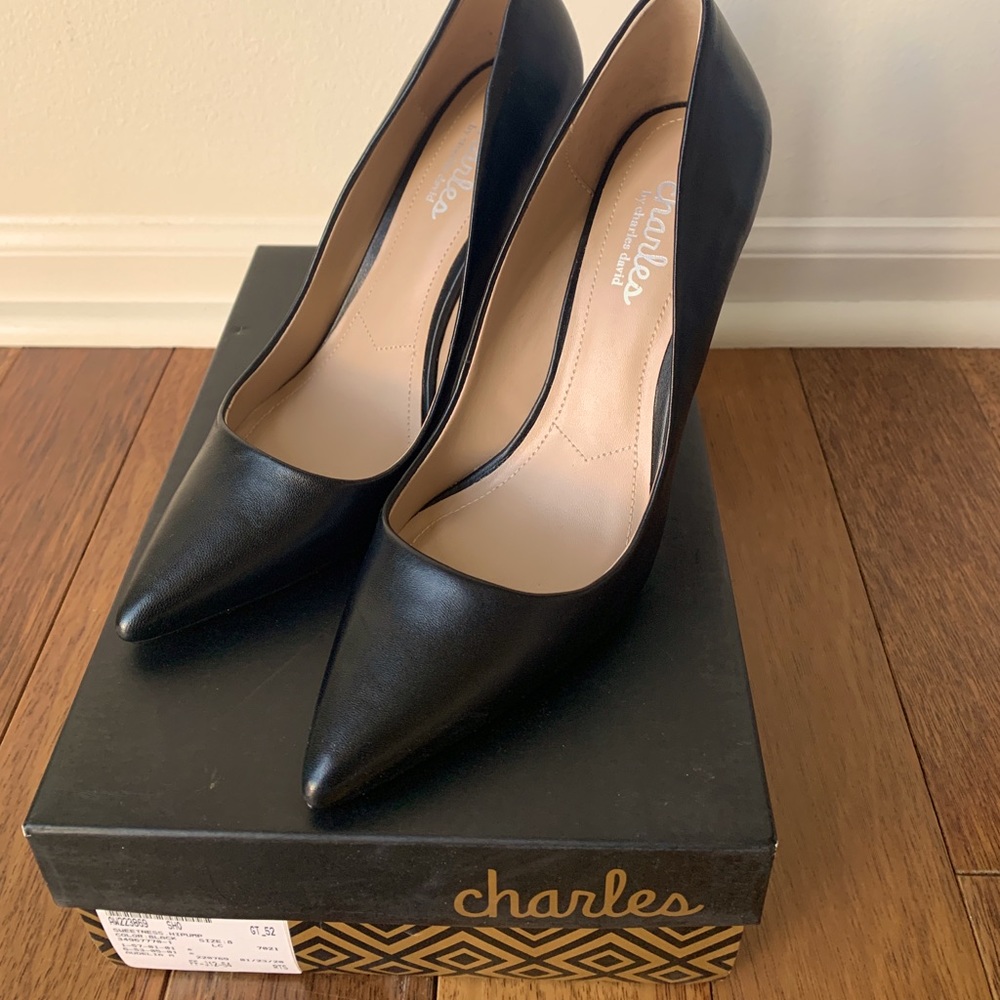 Charles by Charles David- “Sweetness” leather pump